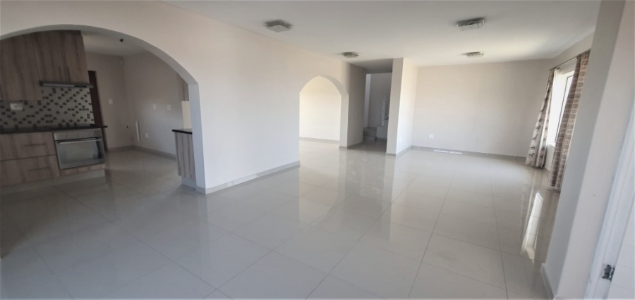 To Let 4 Bedroom Property for Rent in Fountains Estate Eastern Cape